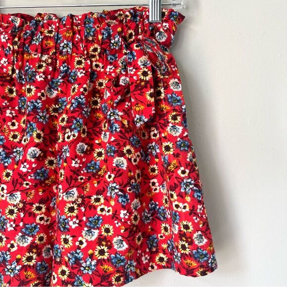 B.O.G Collective Junior Red Floral Elastic Waist Red Floral Shorts Size M - Picture 3 of 9